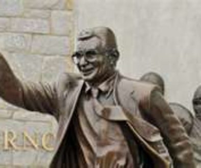 paterno statue